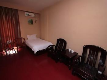 Jinzuan 100 Holiday Hotel 曲阜 外观 照片