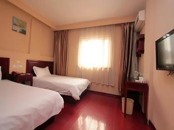 Jinzuan 100 Holiday Hotel 曲阜 外观 照片